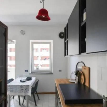 Double Balcony Sea View Apartament Bari