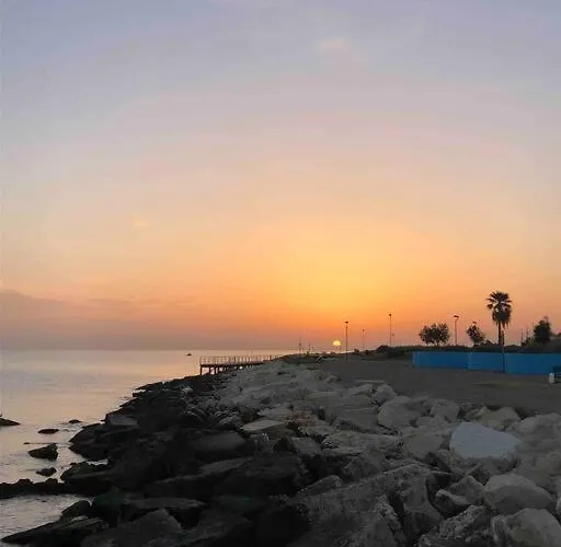 Double Balcony Sea View דירה בארי
